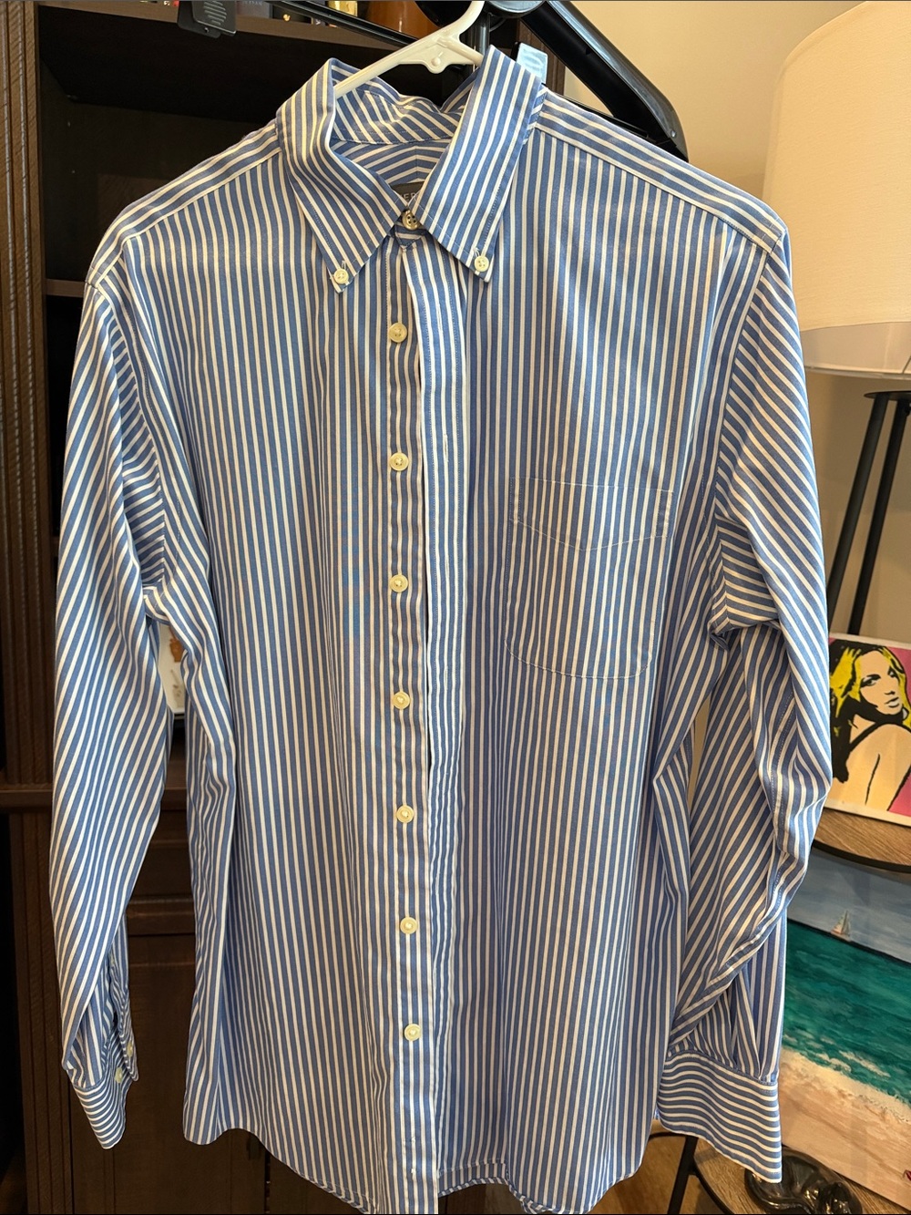 Merona Blue & White Vertical Stripe Button-Down Shirt size medium M